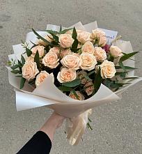 Букет Кремовые розы Латте в Дубовском