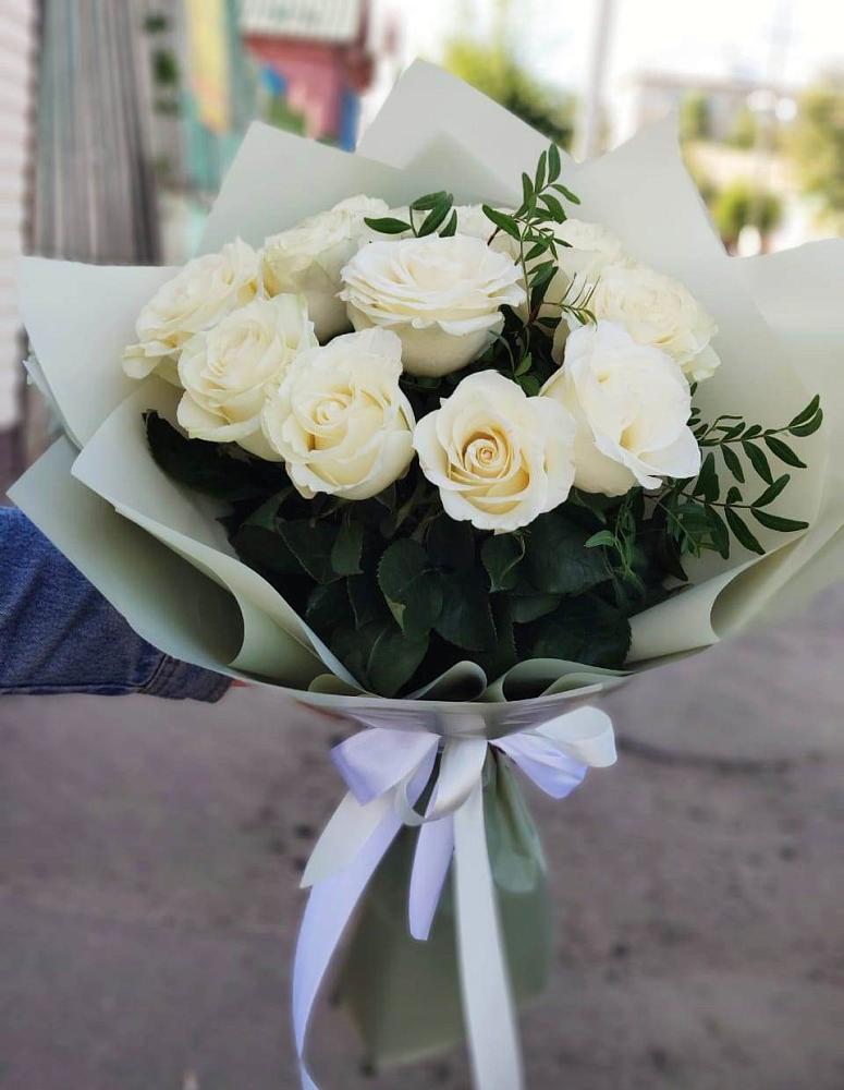 Букет Белые розы Проуд в Дубовском