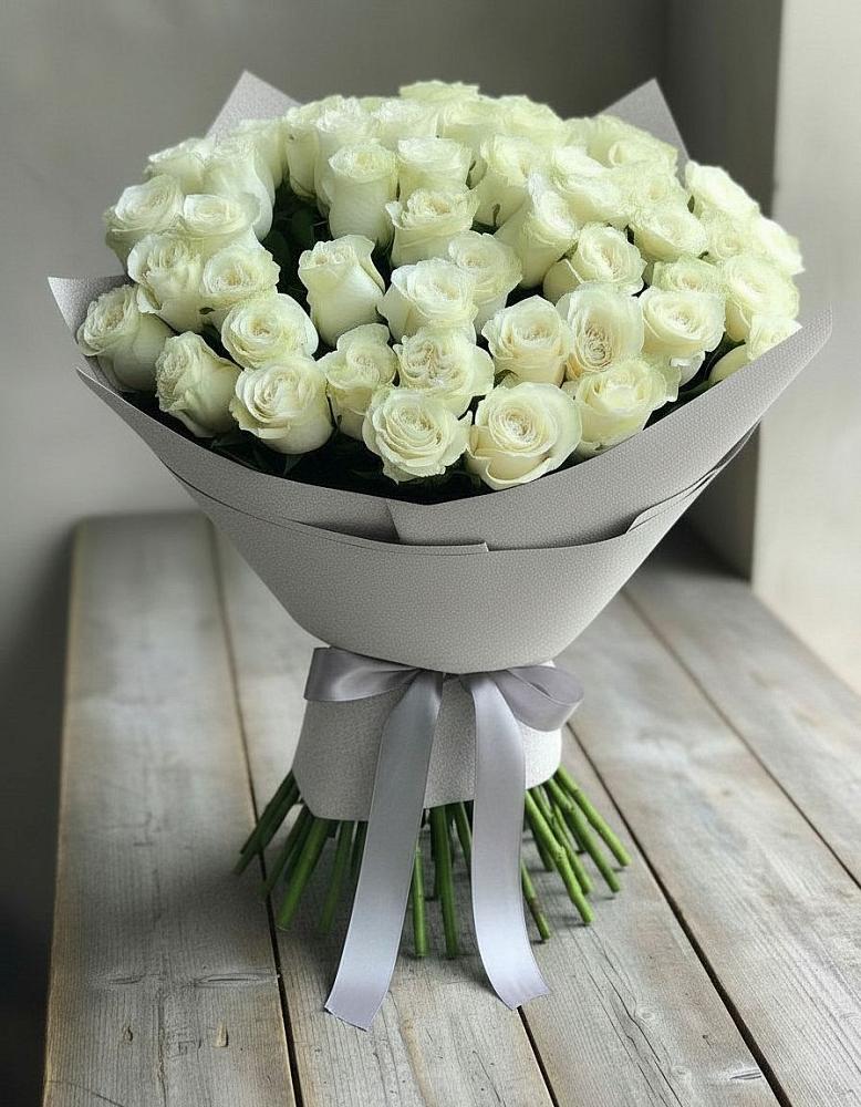 Букет 35 Белых роз в Дубовском