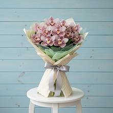 Букет цветов из:  Орхидеи и Розы в Дубовском