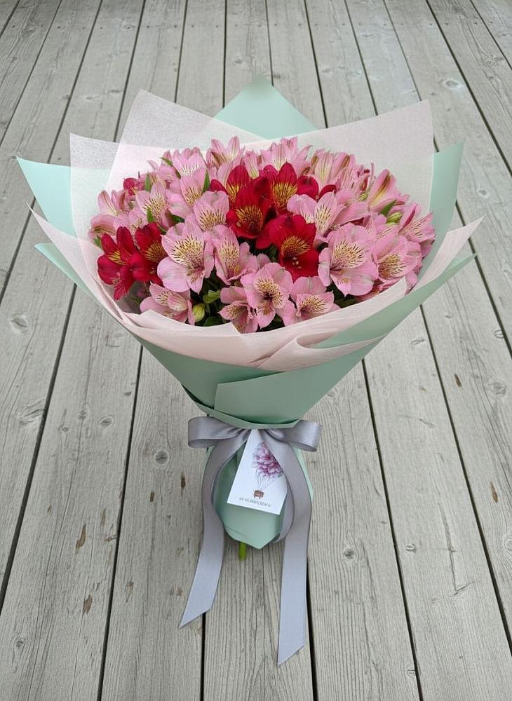 Букет цветов из: Альстромерии в Дубовском