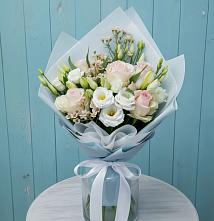 Букет цветов из:  Розы и Лизиантусы в Дубовском