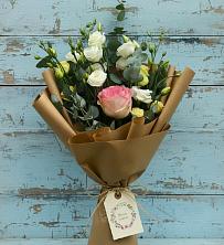 Букет цветов из:  Розы и Лизиантусы в Дубовском