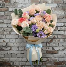 Букет цветов из:  Розы, Лизиантусы и Гвоздики #REPLACE_PRED# Дубовском
